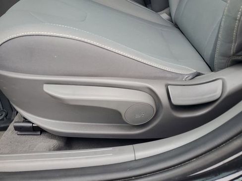 Used 2023 Hyundai Elantra SEL w/ Convenience Package image 39