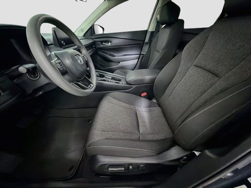 Used 2025 Honda Accord SE image 13