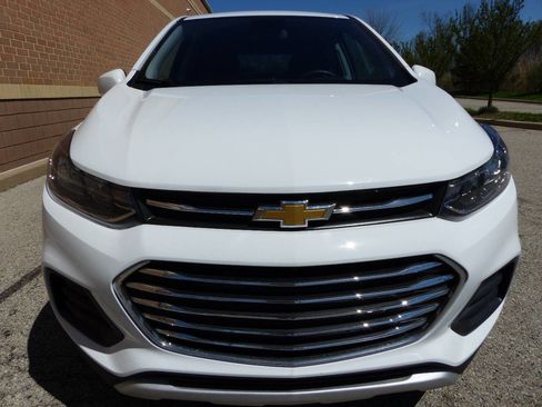 Used 2022 Chevrolet Trax LS w/ Tint and Cruise Package image 11