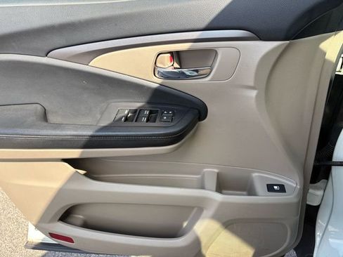 Used 2019 Honda Ridgeline RTL-T image 18