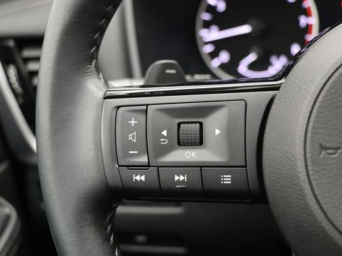 Used 2023 Nissan Rogue SL w/ SL Premium Package image 20