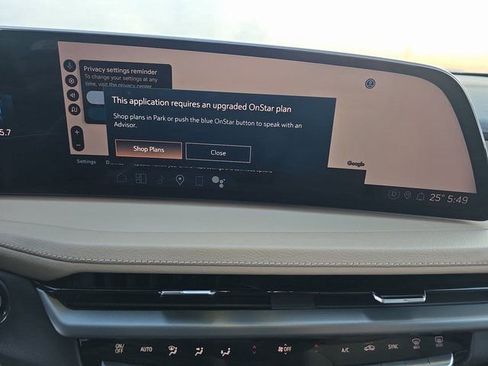 Certified 2024 Cadillac XT4 Luxury w/ Cold Weather Package image 23