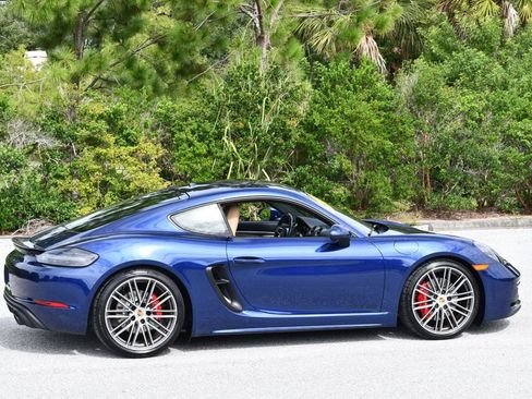 Used 2022 Porsche 718 Cayman GTS RWD image 30