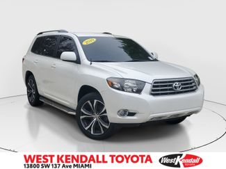 Used 2010 Toyota Highlander Base video 1