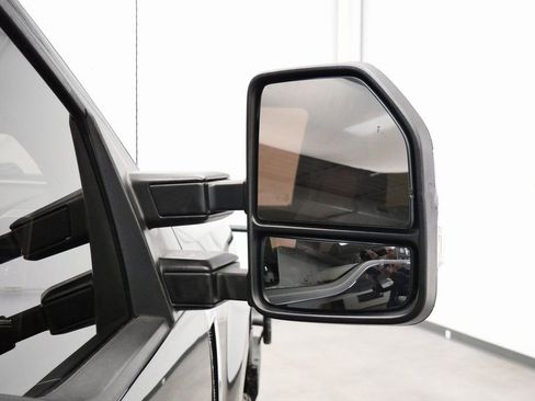 Used 2020 Ford F350 Lariat w/ Lariat Ultimate Package image 41