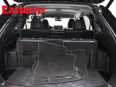 Used 2025 Mitsubishi Outlander SE AWD/4WD image 9