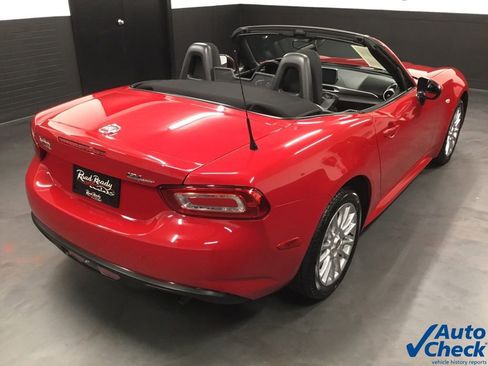Used 2018 FIAT 124 Spider Classica w/ Technology Group image 11