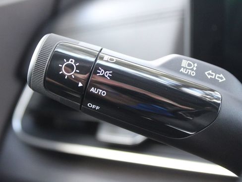 New 2026 Kia Carnival EX FWD image 34