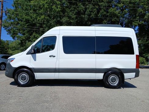 Used 2024 Mercedes-Benz Sprinter 2500 image 1