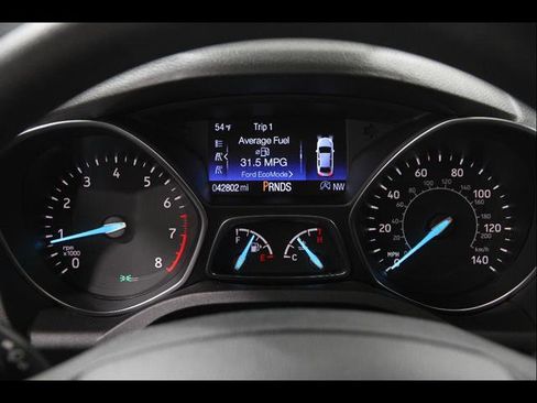 Used 2019 Ford Escape SE FWD image 9