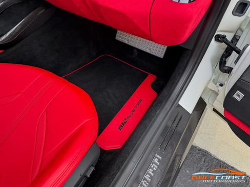 Used 2019 Ferrari 812 Superfast RWD image 31