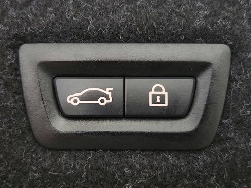 Used 2018 BMW M550i xDrive w/ Driving Assistance Package AWD/4WD image 36