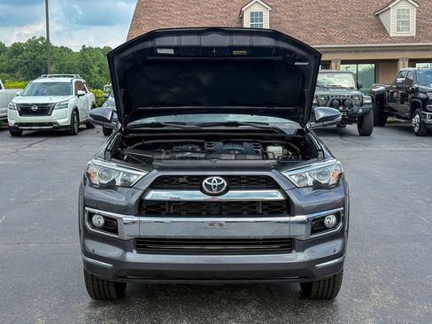 Used 2018 Toyota 4Runner Limited AWD/4WD image 34