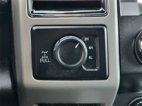 Certified 2019 Ford F250 Lariat w/ Chrome Package image 24