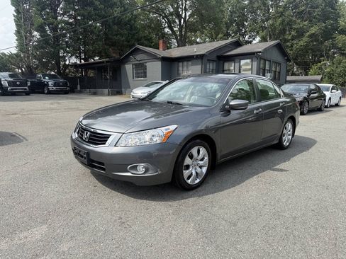 Used 2009 Honda Accord EX-L image 2