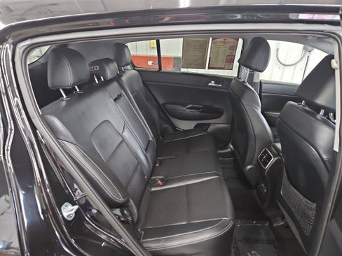 Used 2020 Kia Sportage EX image 11