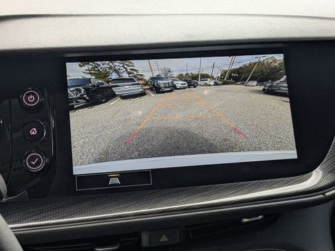 Used 2023 Buick Envision Essence FWD image 22