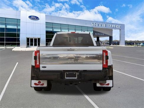 Used 2024 Ford F350 King Ranch image 3