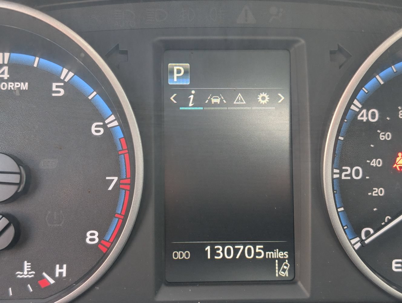 Used 2017 Toyota RAV4 LE FWD image 20
