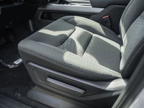 New 2026 RAM 1500 Express AWD/4WD image 43