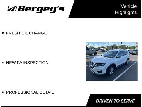 Used 2018 Nissan Rogue SV AWD/4WD image 4