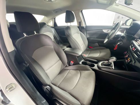 Used 2023 Kia Forte LXS image 30
