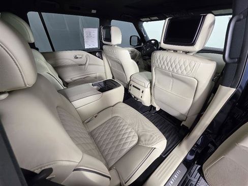 Used 2023 INFINITI QX80 Sensory w/ All-Season Package image 20