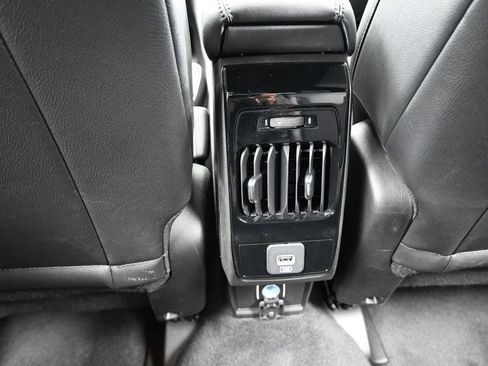 Used 2025 Jeep Compass Latitude AWD/4WD image 36