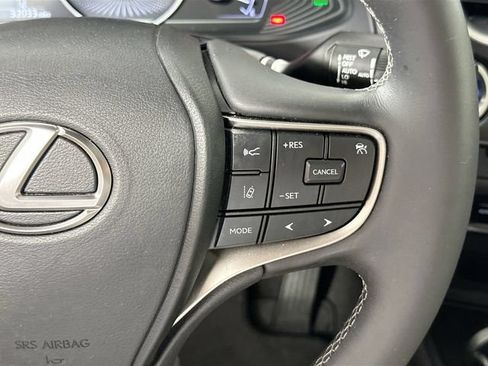 Used 2021 Lexus UX 250h w/ Premium Package AWD/4WD image 22