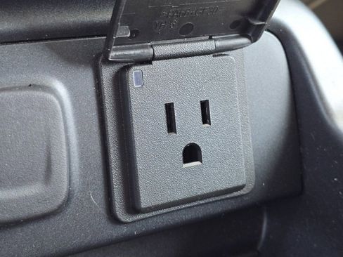 Used 2018 Chevrolet Silverado 2500 LTZ w/ Duramax Plus Package image 9