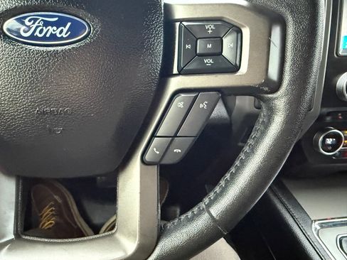 Used 2018 Ford Expedition XLT w/ Equipment Group 202A RWD image 31