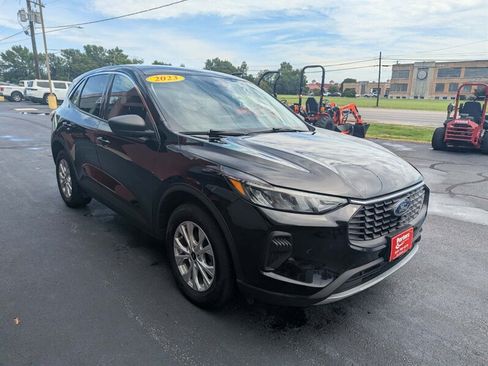 Used 2023 Ford Escape Active AWD/4WD image 10