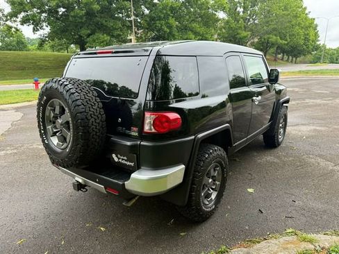 Used 2007 Toyota FJ Cruiser 4WD image 7
