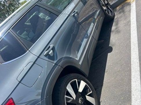 Used 2024 Volkswagen Taos SEL AWD/4WD image 1