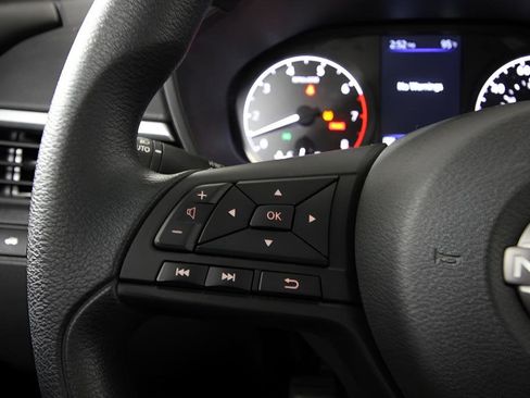 Certified 2024 Nissan Altima 2.5 S FWD image 15