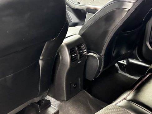 Used 2024 Ford Escape ST-Line image 26