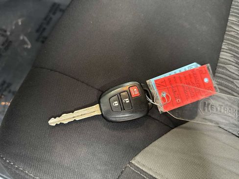 Used 2020 Toyota Tundra SR5 w/ SR5 Upgrade Package image 35