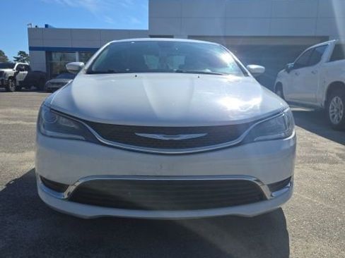 Used 2015 Chrysler 200 Limited w/ Convenience Group image 18