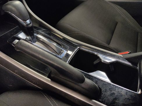 Used 2016 Honda Accord EX image 26