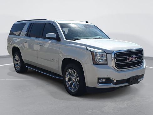 Used 2015 GMC Yukon XL SLT w/ Open Road Package image 3