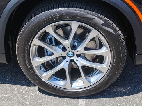 Used 2026 BMW X5 sDrive40i w/ Parking Assistance Package image 9