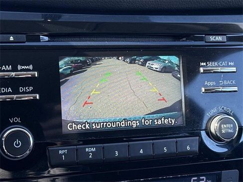 Used 2015 Nissan Rogue SV image 20