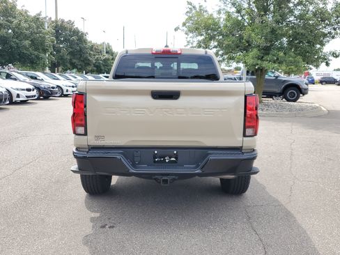 Used 2024 Chevrolet Colorado Trail Boss w/ Advanced Trailering Package AWD/4WD image 4