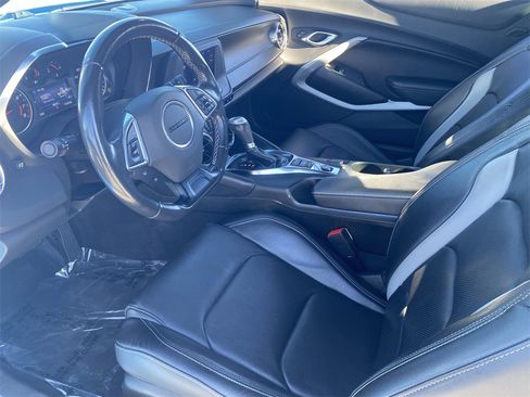 Used 2022 Chevrolet Camaro LT image 19