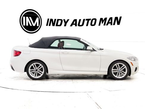Used 2016 BMW 228i xDrive Convertible image 3