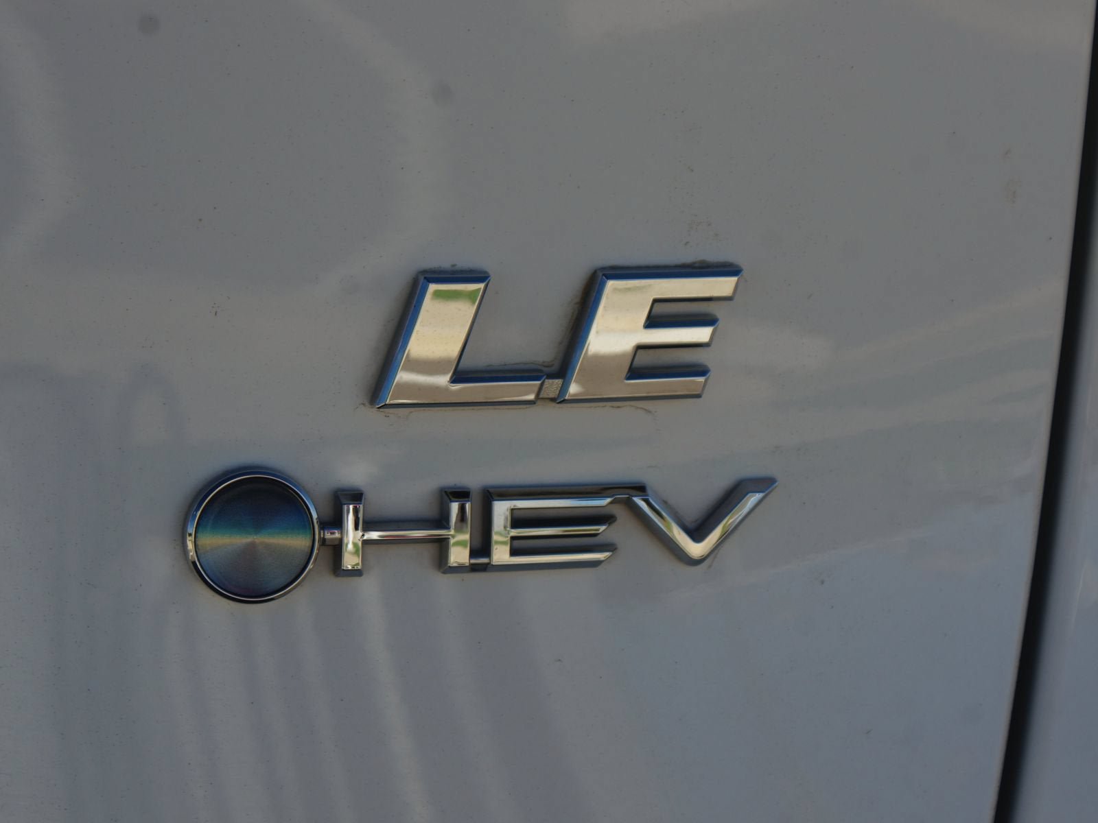 Used 2025 Toyota RAV4 LE AWD/4WD image 18