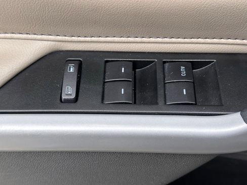 Used 2013 Ford Edge Limited w/ Driver Entry Pkg image 21