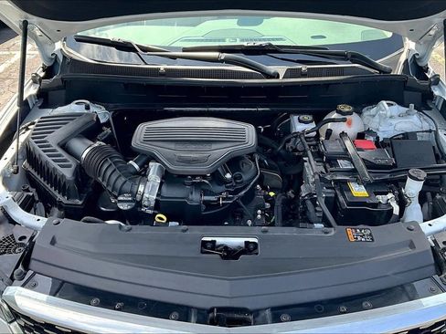 Used 2023 Cadillac XT6 Premium Luxury w/ LPO, Floor Liner Package AWD/4WD image 31
