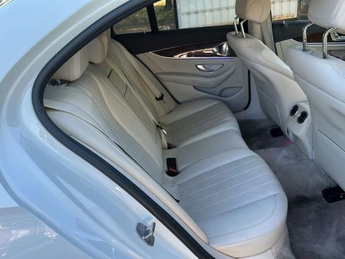 Used 2017 Mercedes-Benz E 300 4MATIC image 19