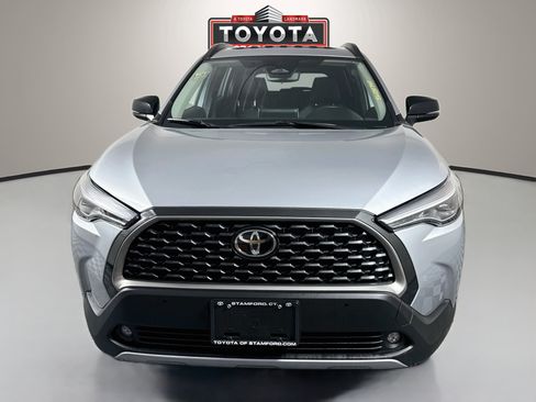 Certified 2025 Toyota Corolla Cross XLE w/ Convenience Package AWD/4WD image 2